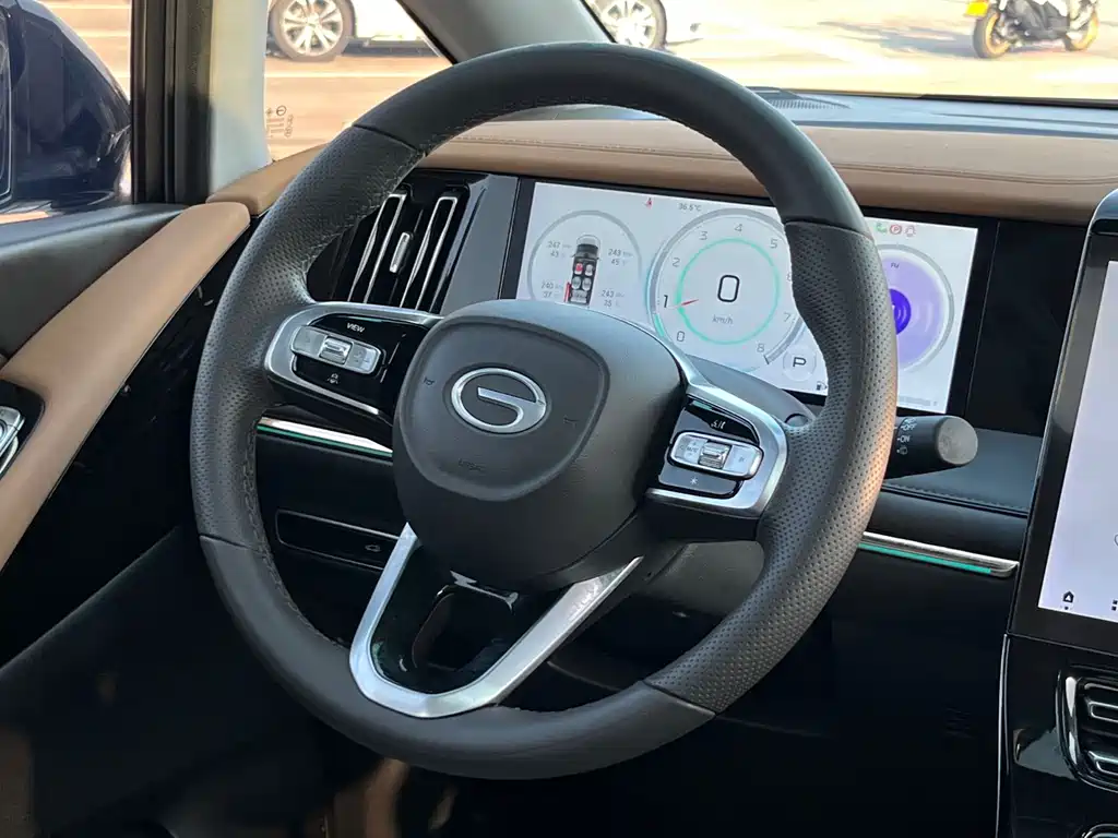 GAC Motor Trumpchi M8 — фото 13