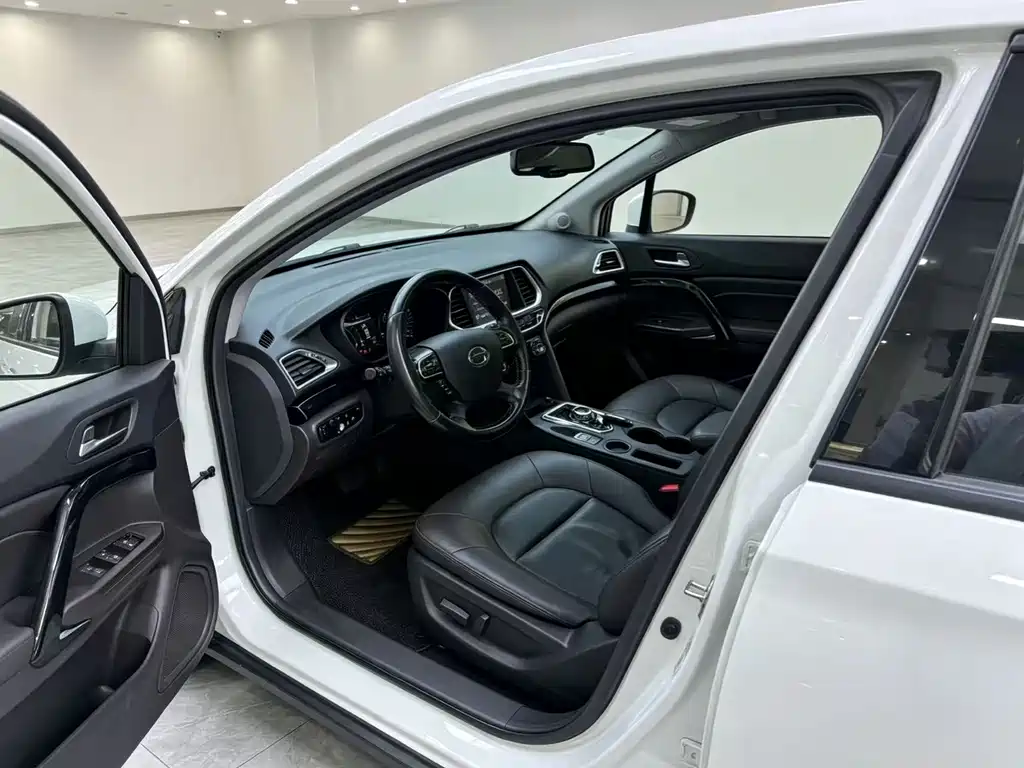 GAC Motor GS4 Hybrid — фото 4