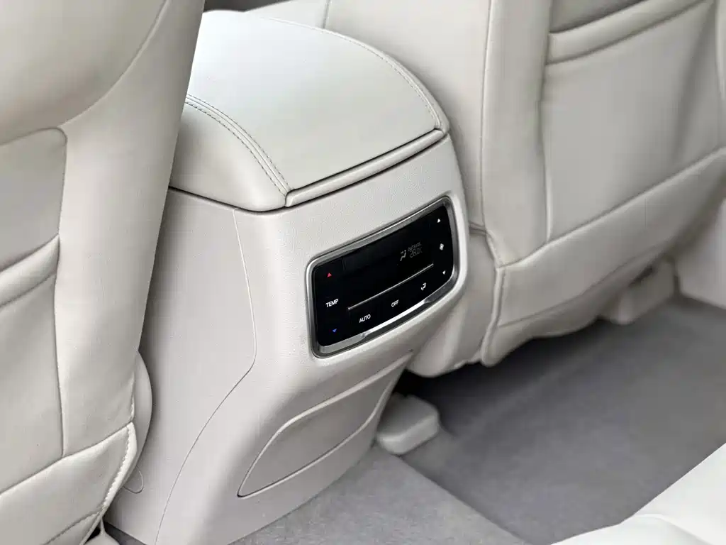 GAC Motor Trumpchi GS8 — фото 5