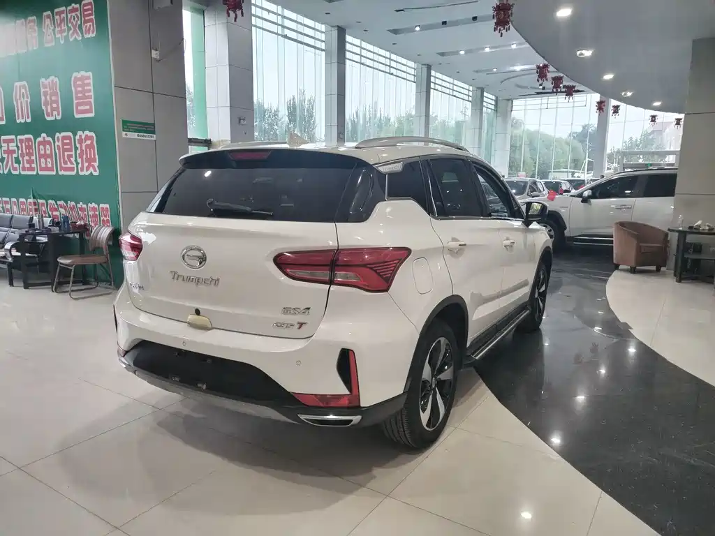 GAC Motor Trumpchi GS4 — фото 10