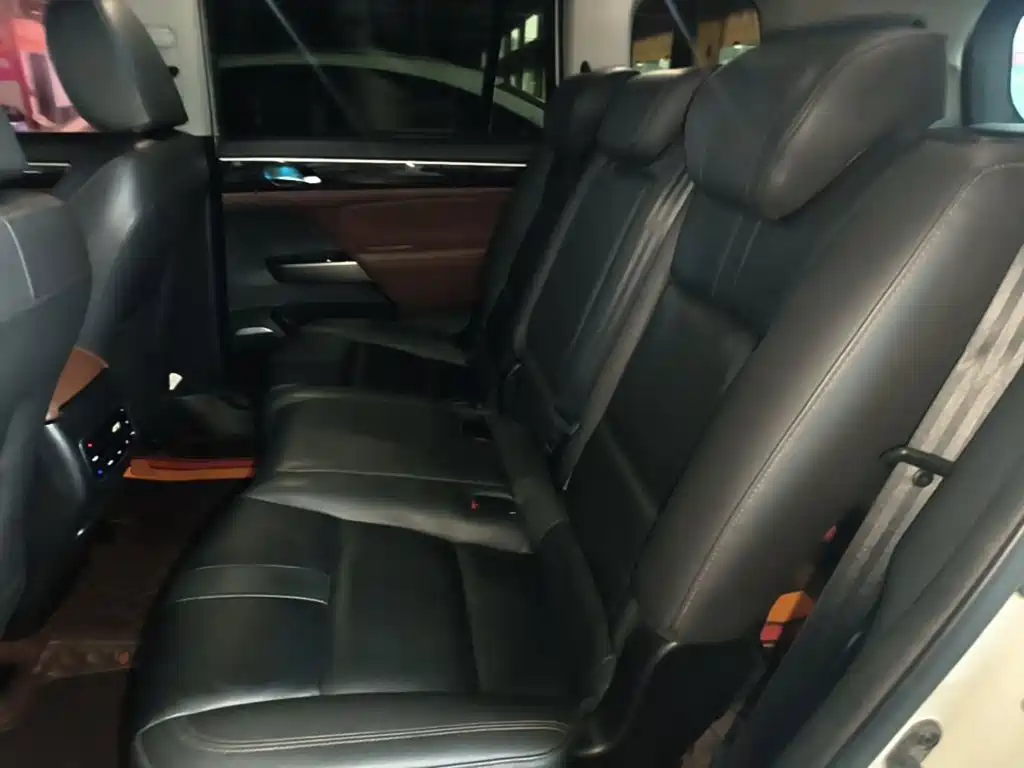 GAC Motor Trumpchi GS8 — фото 17