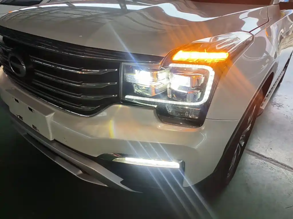 GAC Motor Trumpchi GS8 — фото 24