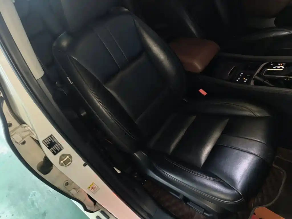 GAC Motor Trumpchi GS8 — фото 25