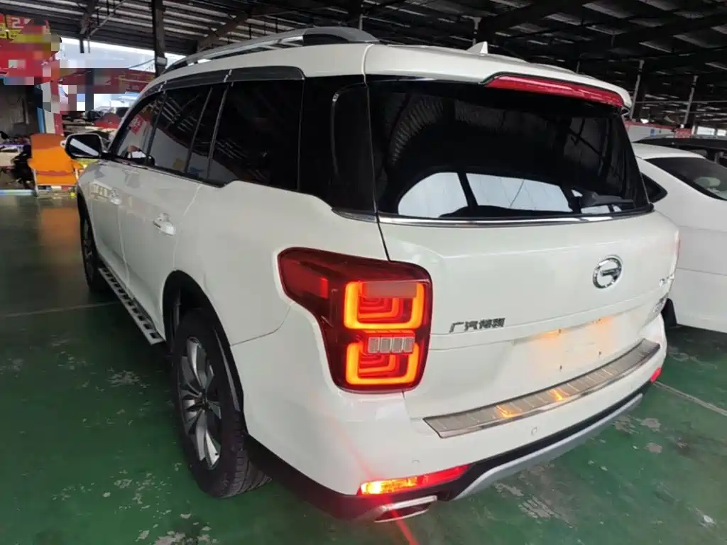 GAC Motor Trumpchi GS8 — фото 5