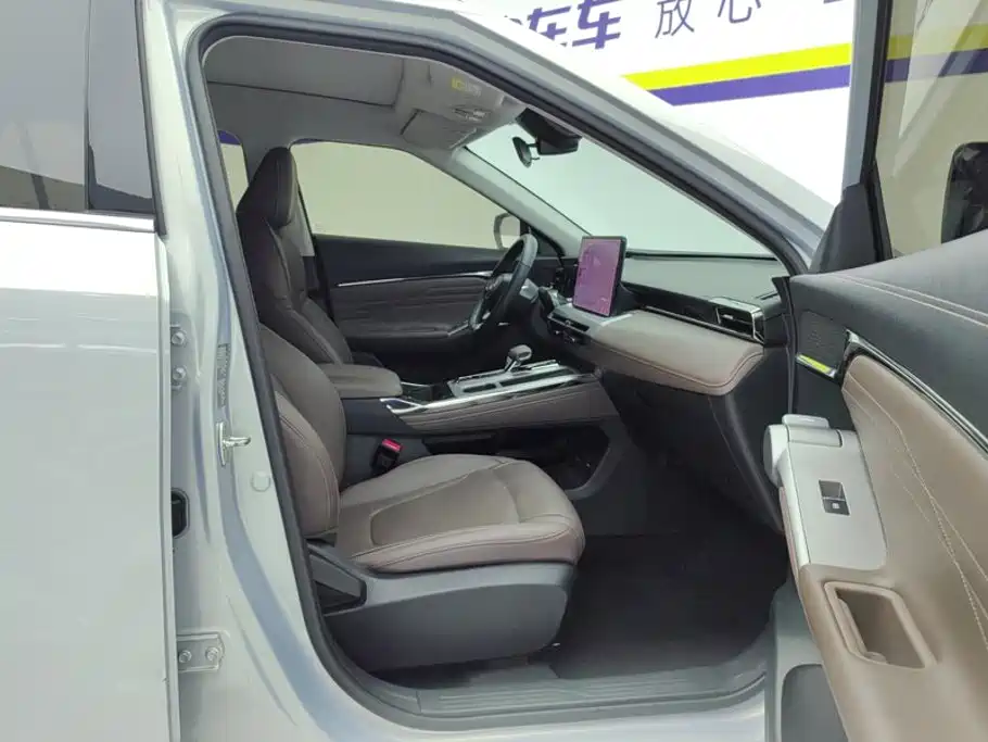 GAC Motor Trumpchi GS4 — фото 8