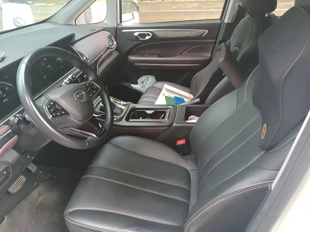 GAC Motor Trumpchi M6 — фото 11
