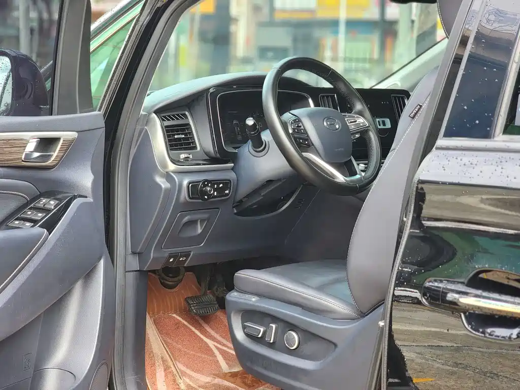 GAC Motor Trumpchi M8 — фото 8