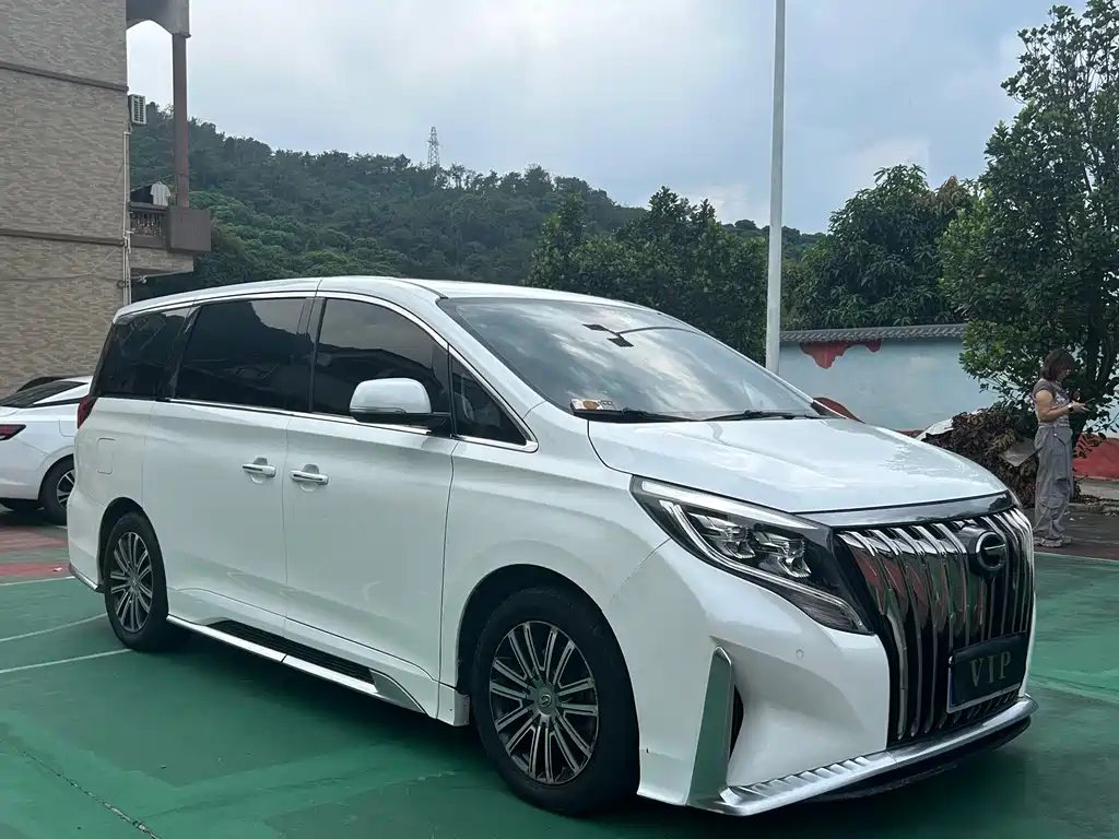 GAC Motor Trumpchi M8 — фото 3