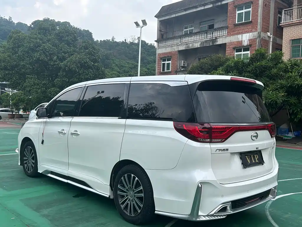 GAC Motor Trumpchi M8 — фото 24