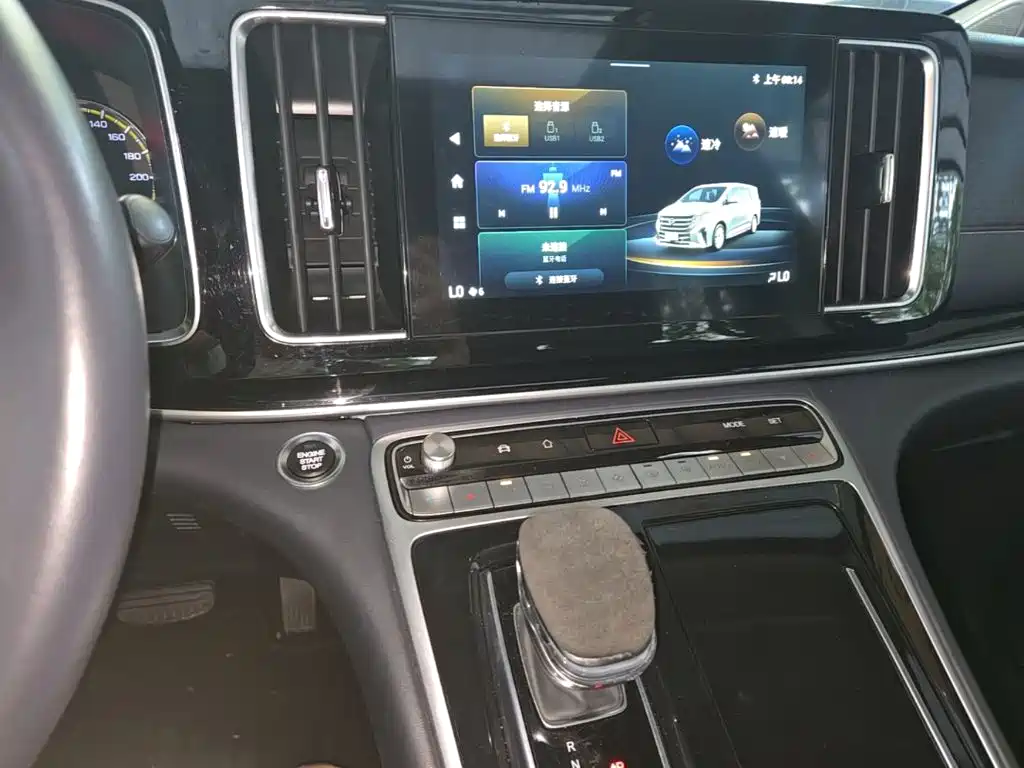 GAC Motor Trumpchi M8 — фото 13