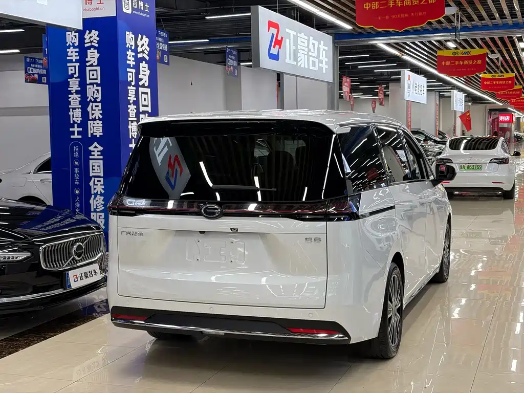 GAC Motor Trumpchi E8 PHEV — фото 15