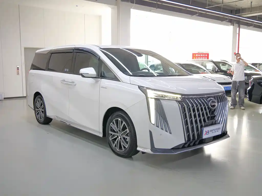 GAC Motor Trumpchi M8 — фото 3