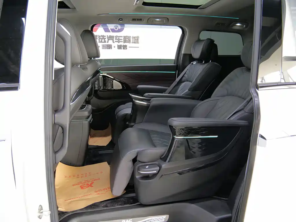 GAC Motor Trumpchi M8 — фото 9