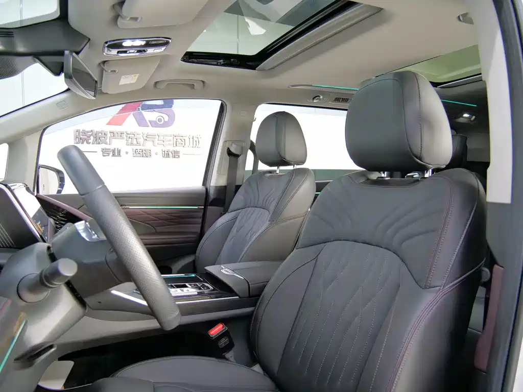 GAC Motor Trumpchi M8 — фото 10