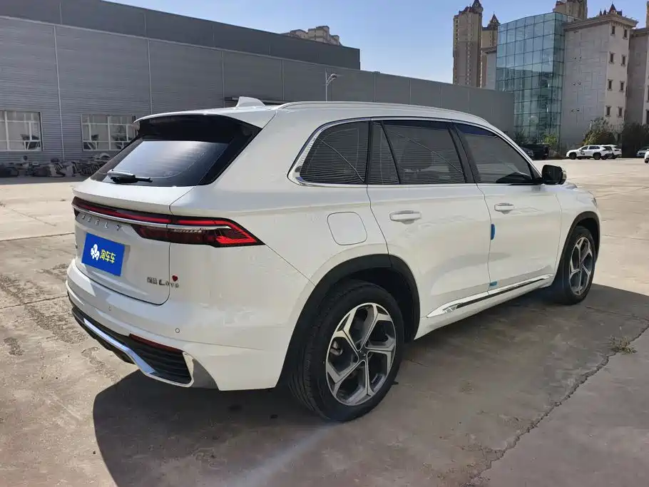 Geely Xingyue L — фото 3
