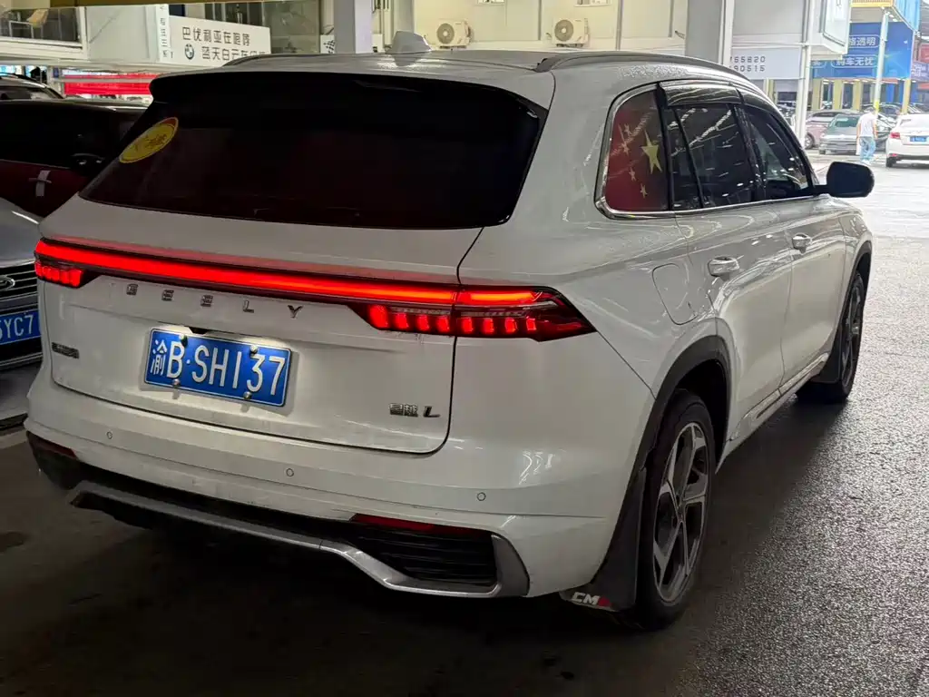 Geely Xingyue L — фото 11