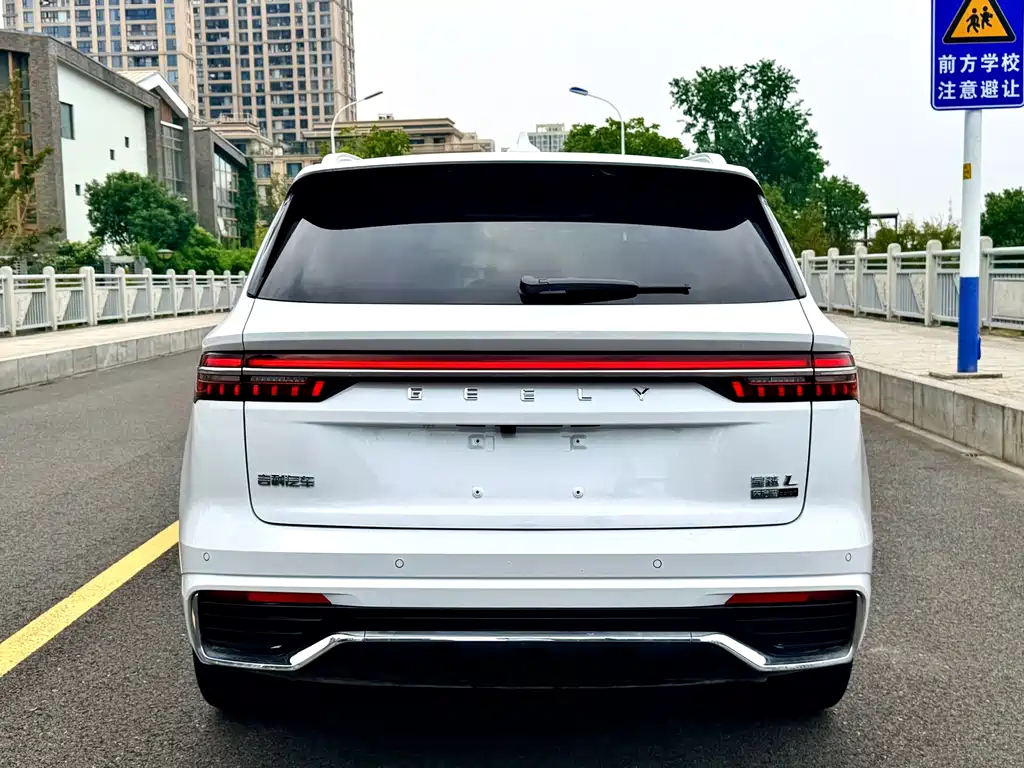 Geely Xingyue L — фото 6