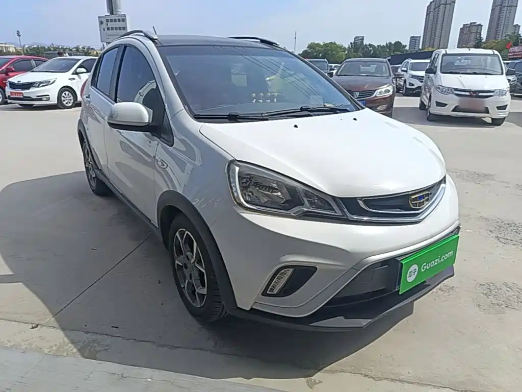 Geely Vision X1 — фото 4