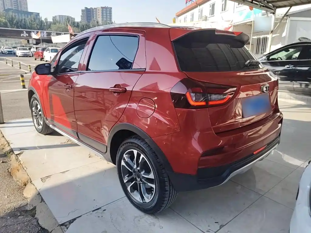 Geely Vision X3 — фото 5