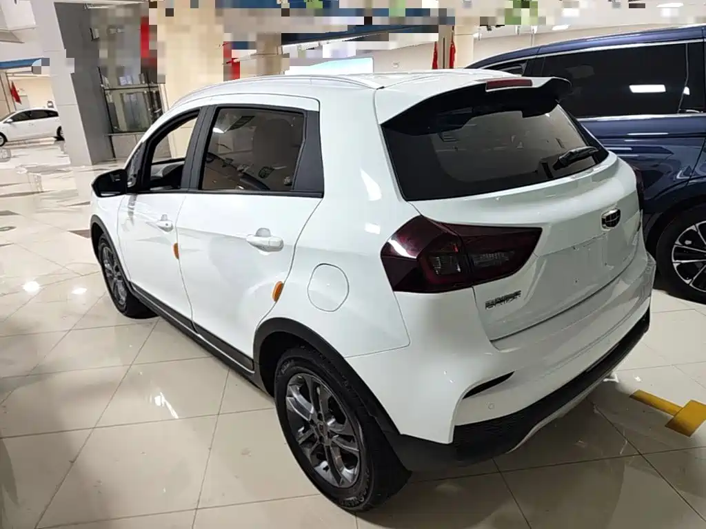 Geely Vision X3 — фото 5