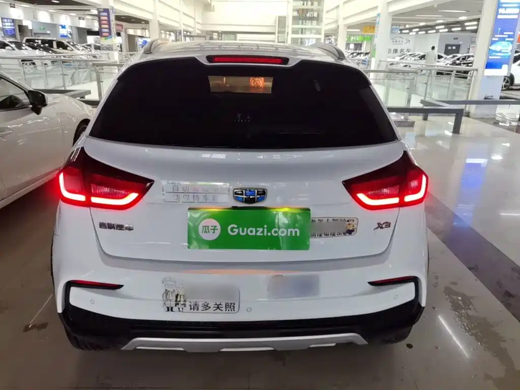 Geely Vision X3 — фото 6