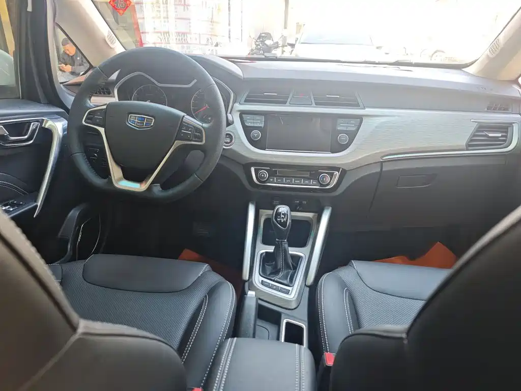 Geely Vision X3 — фото 8