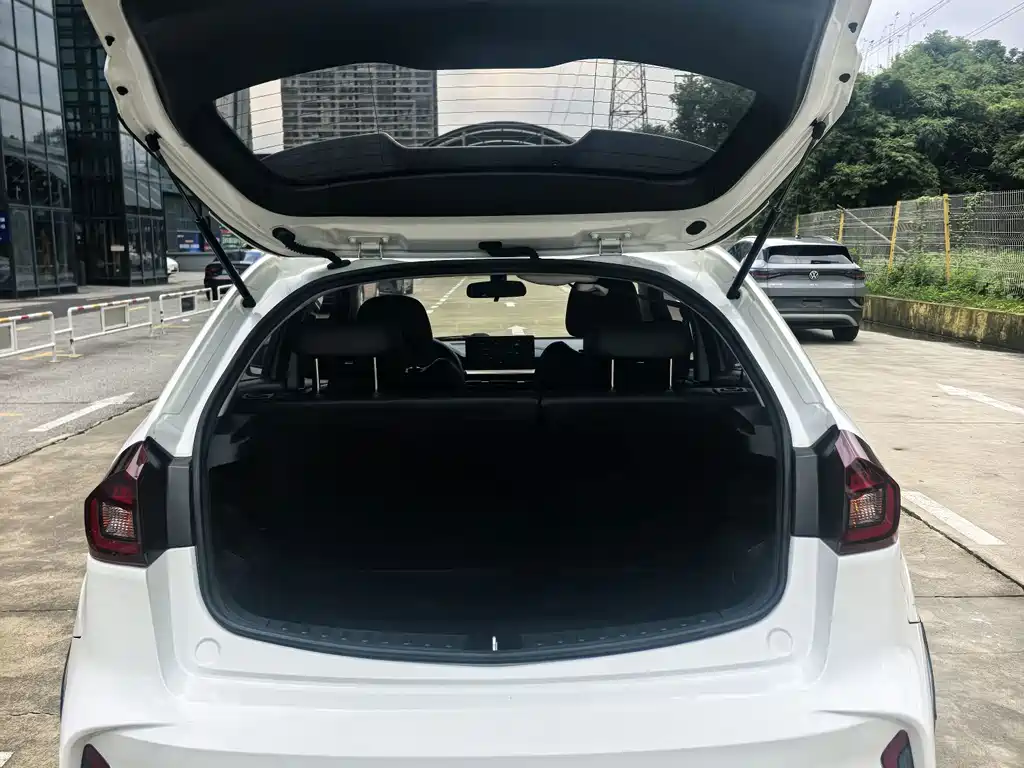 Geely Vision X3 — фото 11