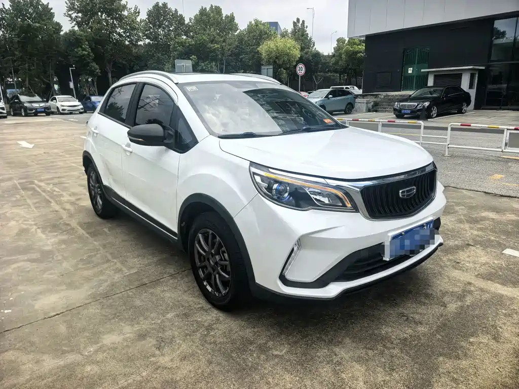 Geely Vision X3 — фото 3