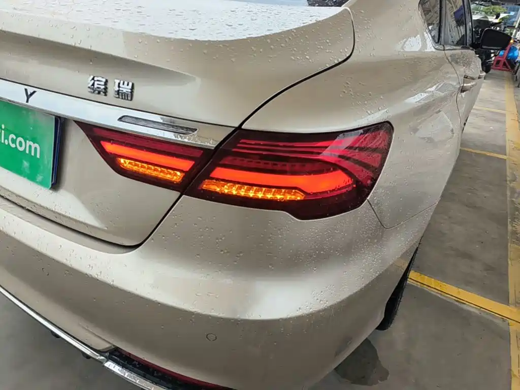 Geely Binrui — фото 8
