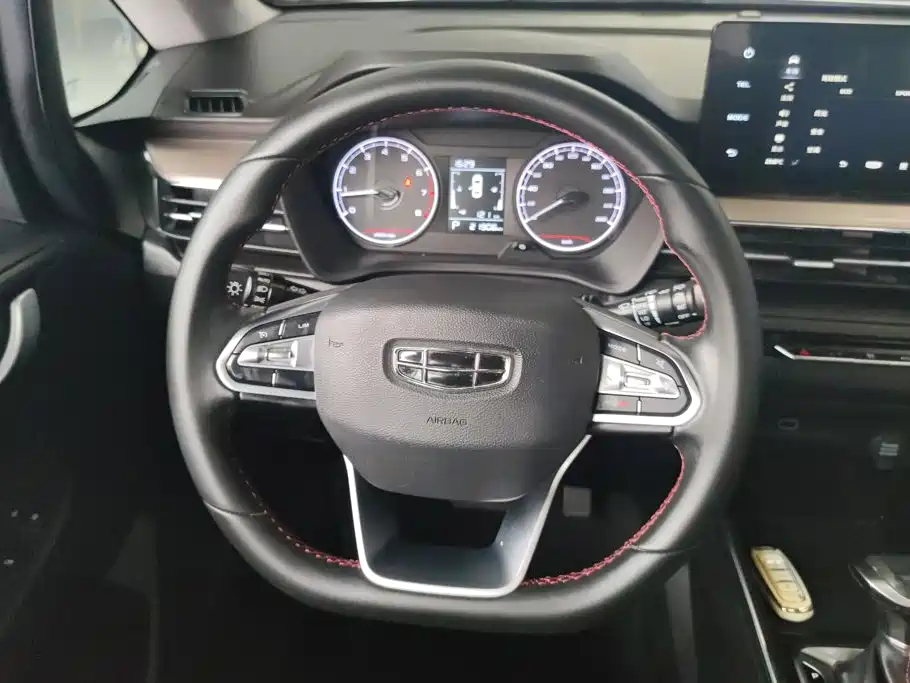 Geely Vision X3 — фото 15