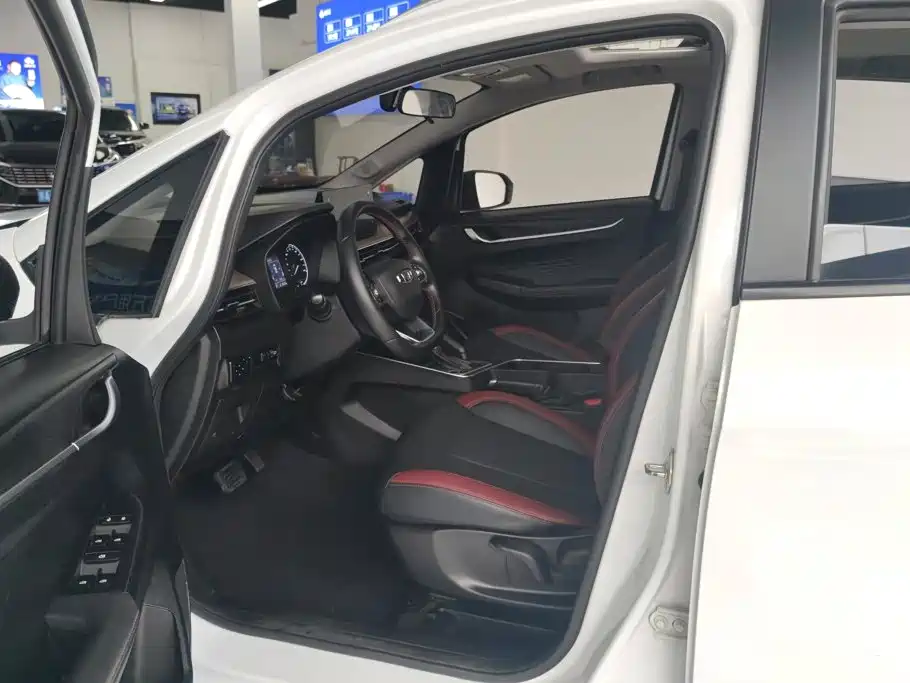 Geely Vision X3 — фото 9