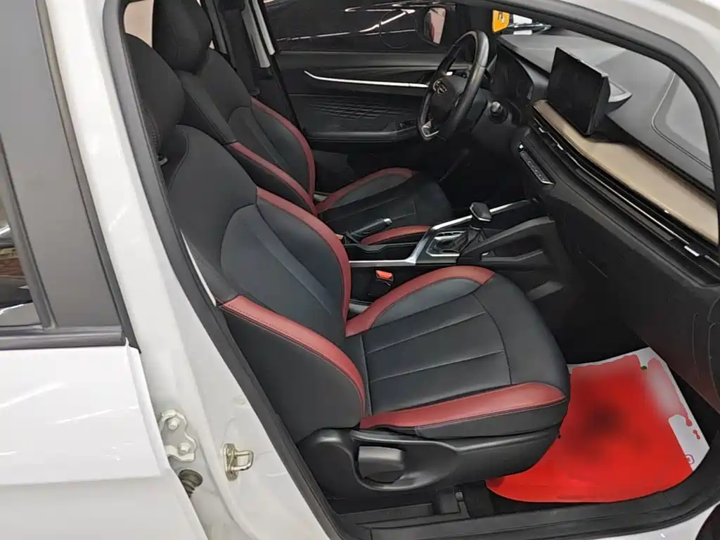 Geely Vision X3 — фото 25