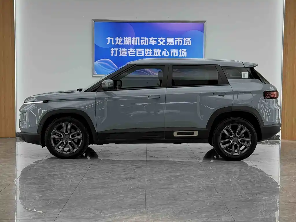 Geely Icon — фото 4