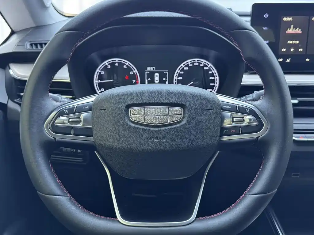 Geely Vision X3 — фото 11