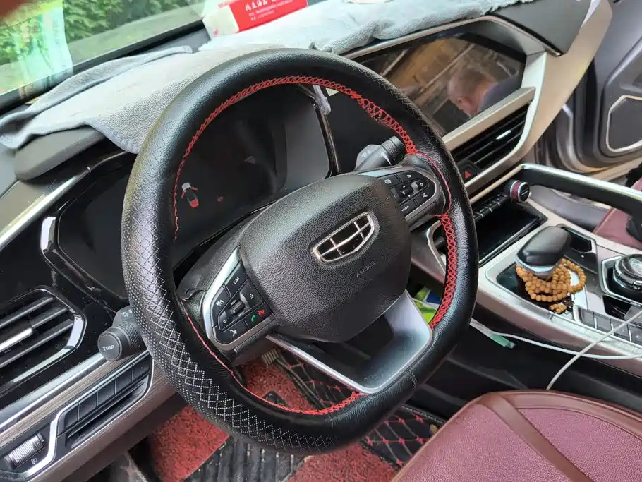 Geely Xingyue — фото 15