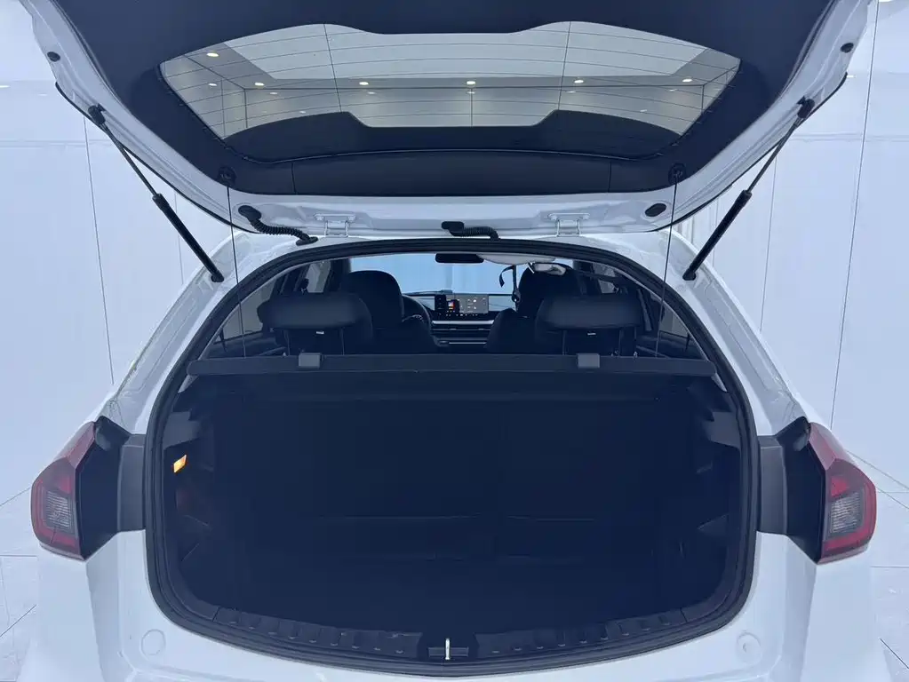 Geely Vision X3 — фото 14