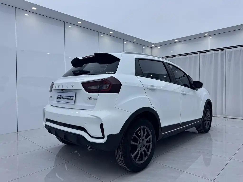 Geely Vision X3 — фото 6