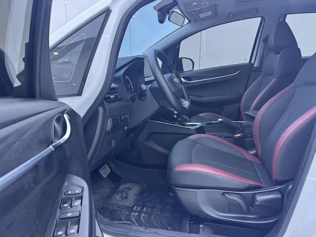 Geely Vision X3 — фото 10
