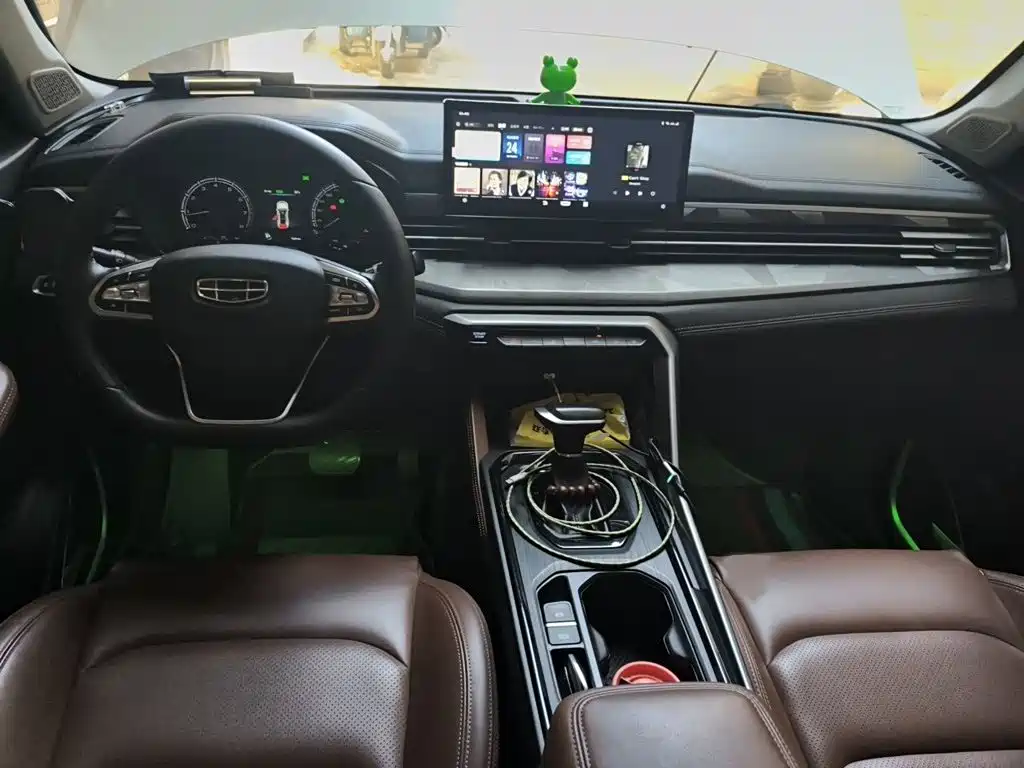 Geely Vision X6 — фото 13