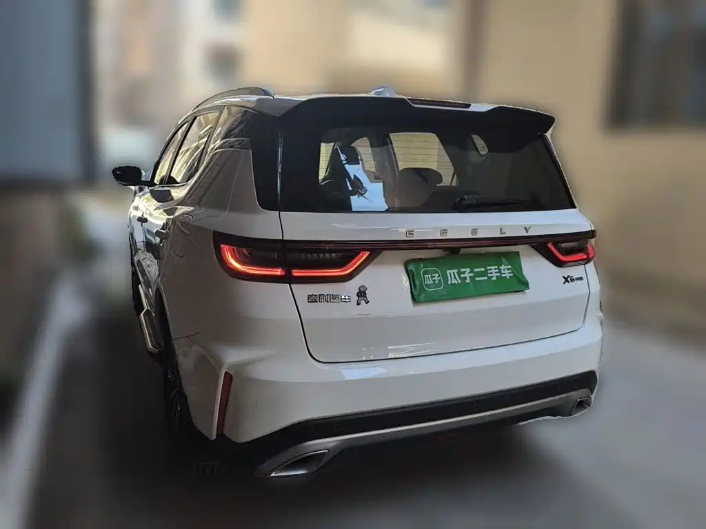 Geely Vision X6 — фото 25