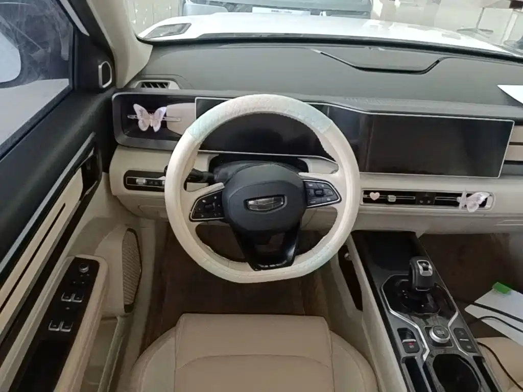 Geely Icon — фото 11