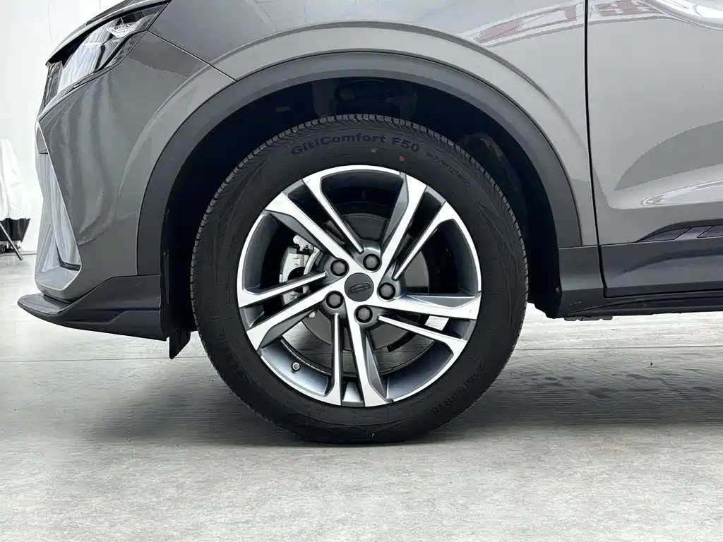 Geely Binyue — фото 14