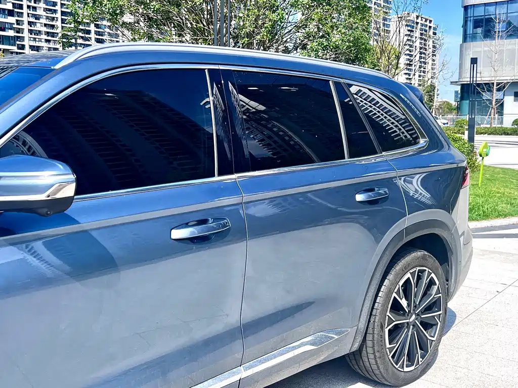 Geely Xingyue L — фото 6