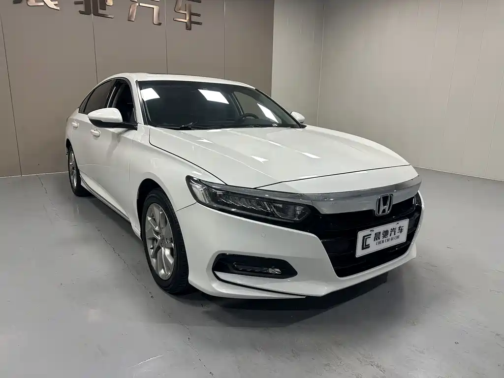 Honda Accord — фото 3