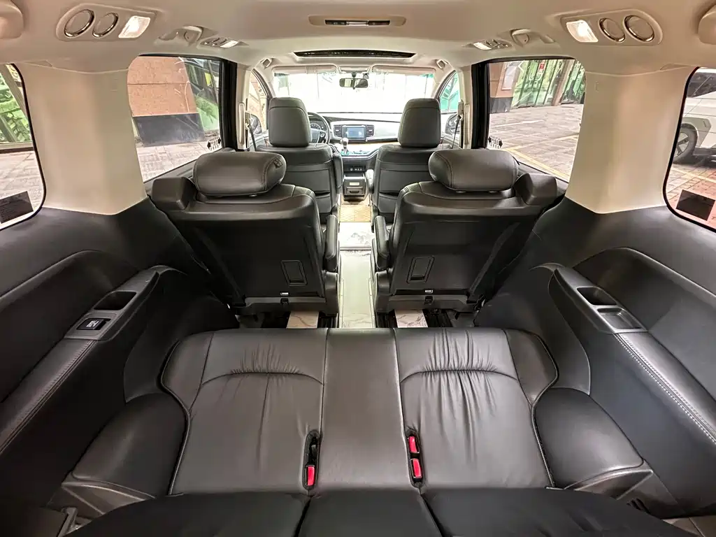 Honda Odyssey — фото 14