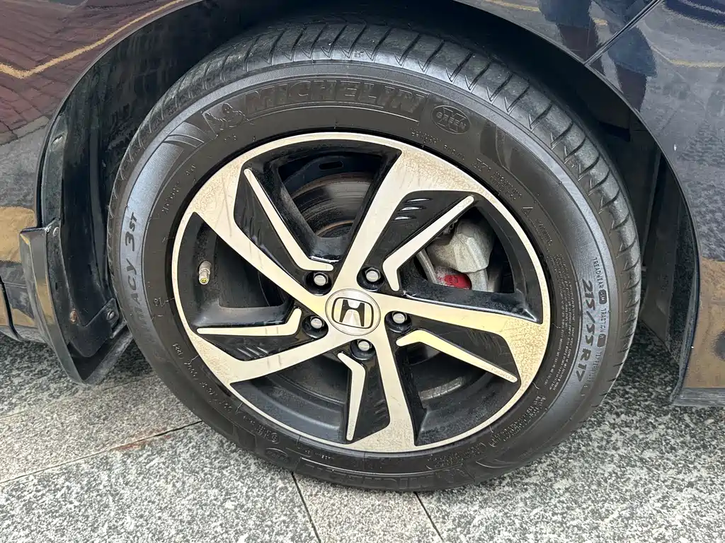 Honda Odyssey — фото 17