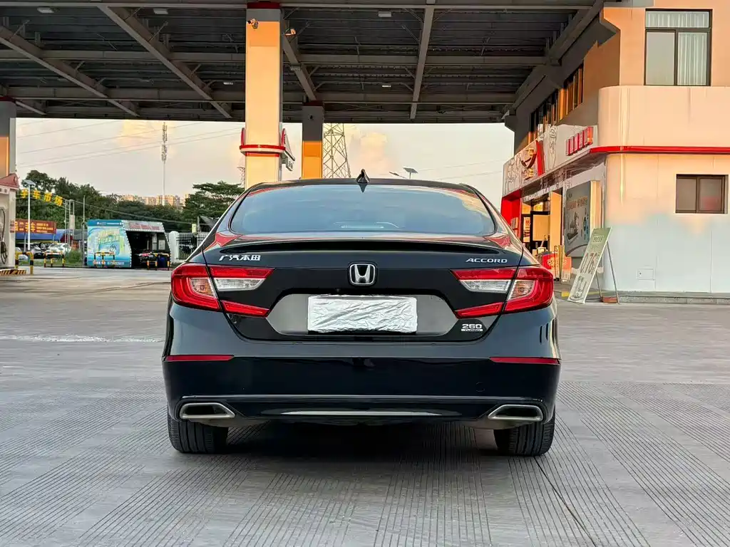 Honda Accord — фото 4
