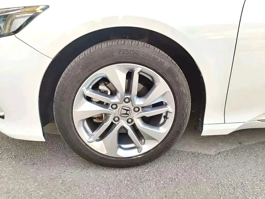 Honda Accord — фото 13