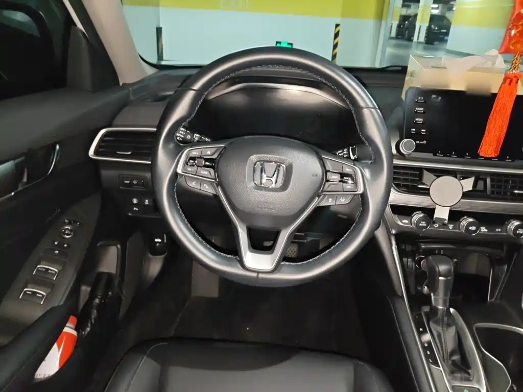 Honda Accord — фото 3