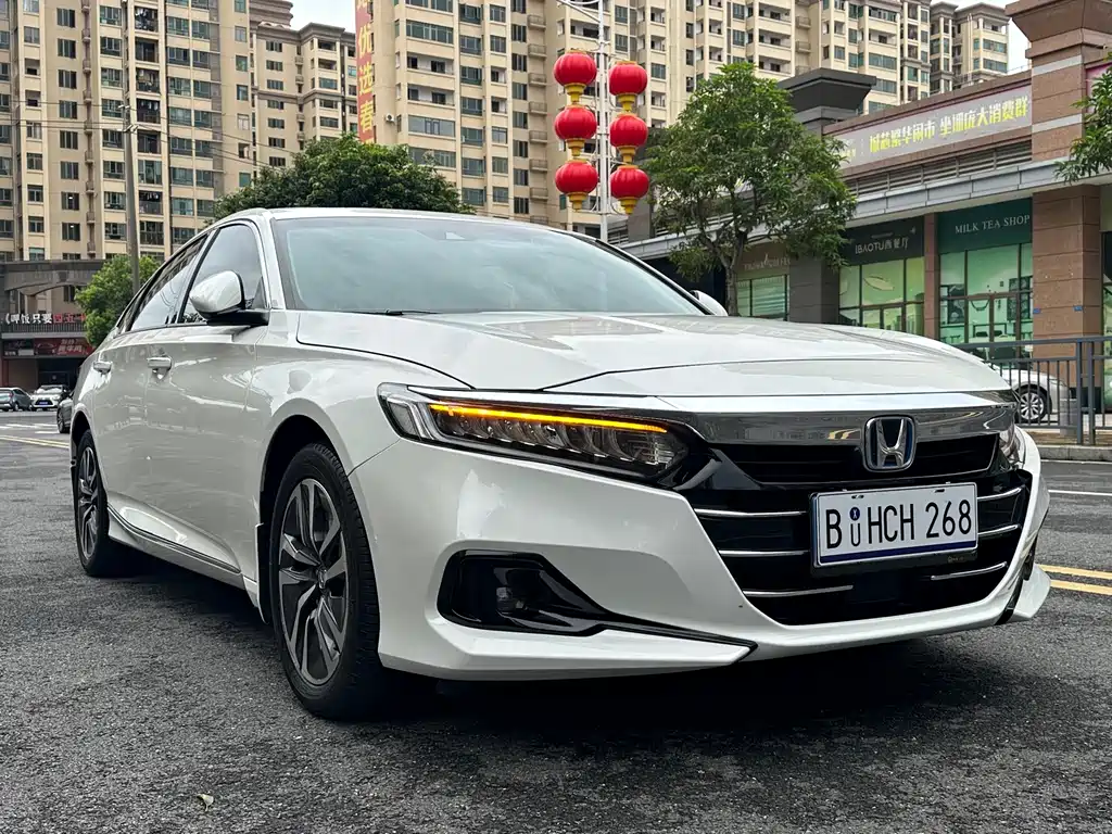 Honda Accord — фото 3
